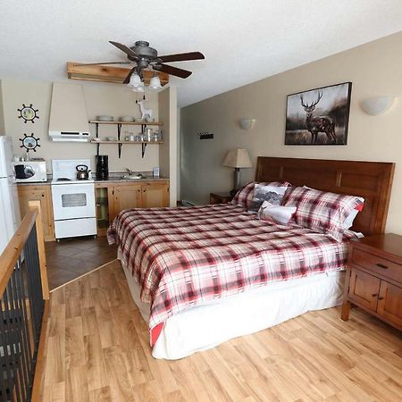 Hilton Beach Inn & Spa Thessalon Exterior foto