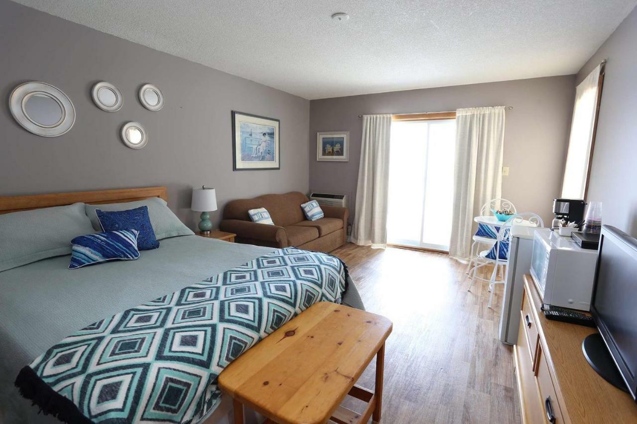 Hilton Beach Inn & Spa Thessalon Exterior foto